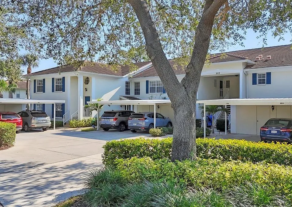 809 Montrose Dr #203