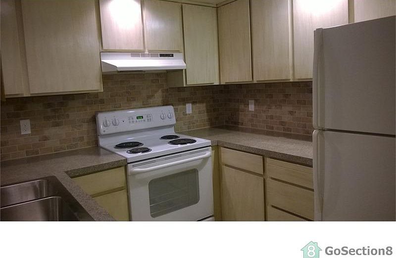 2nd image of 6018 NE 6th Ave