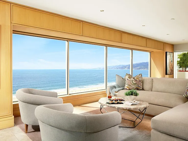 Rooftop ocean lounge for socializing