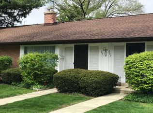 295 Crestwood Vlg, Northfield, IL 60093