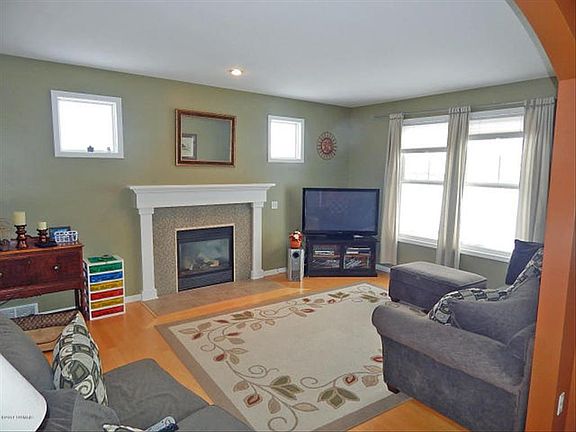 3rd image of 5507 Quest Dr SW