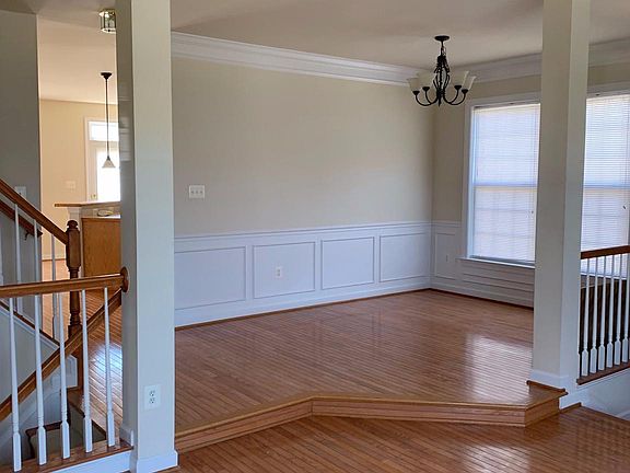 4th image of 8831 Blue Royale Ln