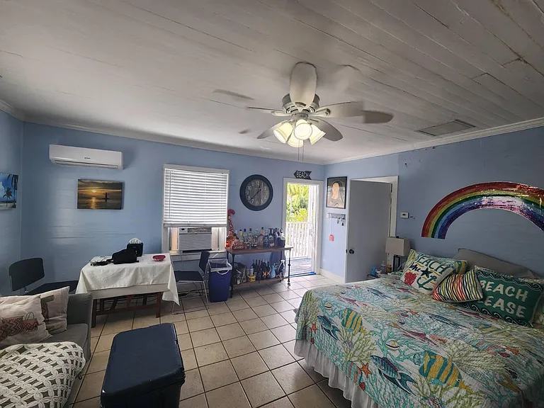 914 Grinnell St #BLU — Photo 14