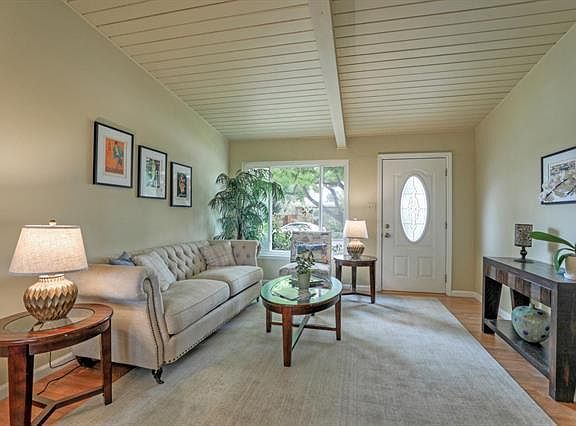 5th image of 1307 Hill Ave