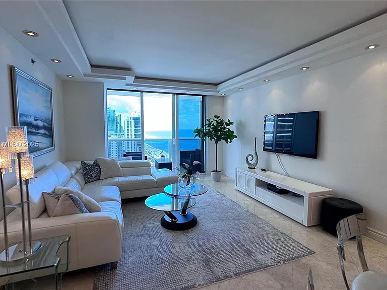 1830 S Ocean Dr #2026-2211 — Photo 14