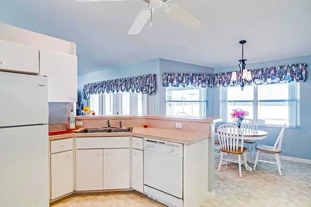 424 Holly Dr — Photo 6