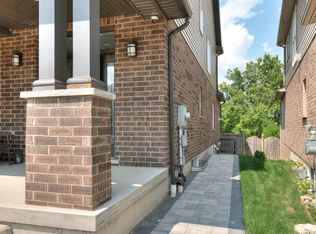 556 Netherwood Cres, Kitchener, ON N2P 0B8