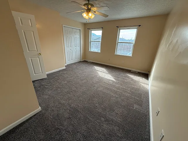 Building Photo - 9418 Washington Ave #3
