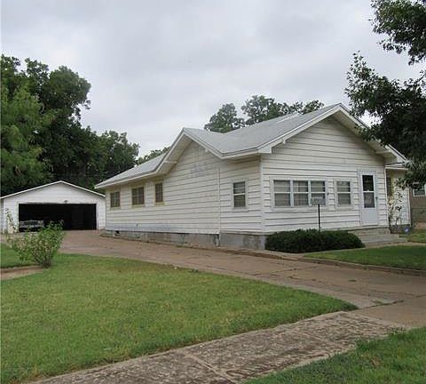 4th image of 1274 Jeanette St