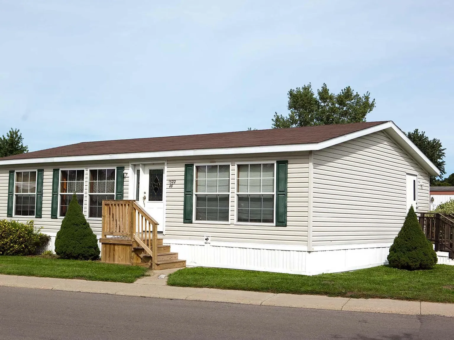 Candlewick Court — Photo 1