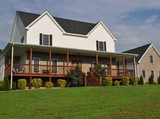3367 Chapel Hill Rd, Clarksville, TN 37040