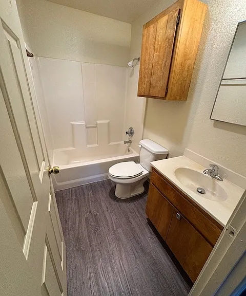 1817 Medart Ln — Photo 12