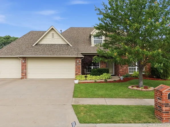 11212 N 131st East Pl, Owasso, OK 74055