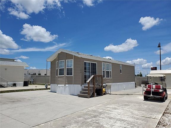 2nd image of 1019 Saint George Dr