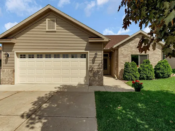 928 Oak Pond Ct, Sartell, MN 56377