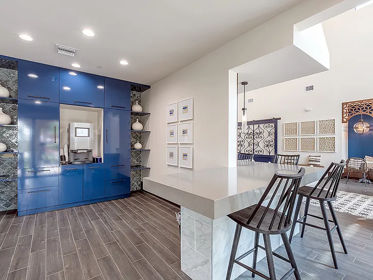 Cortland Portofino Place — Photo 35