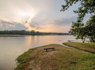 1630 Green Briar Dr, Huntsville, TX 77340