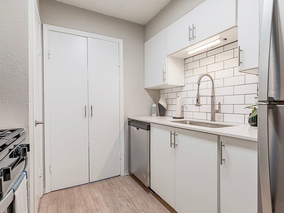 Newly Renovated Kitchen
