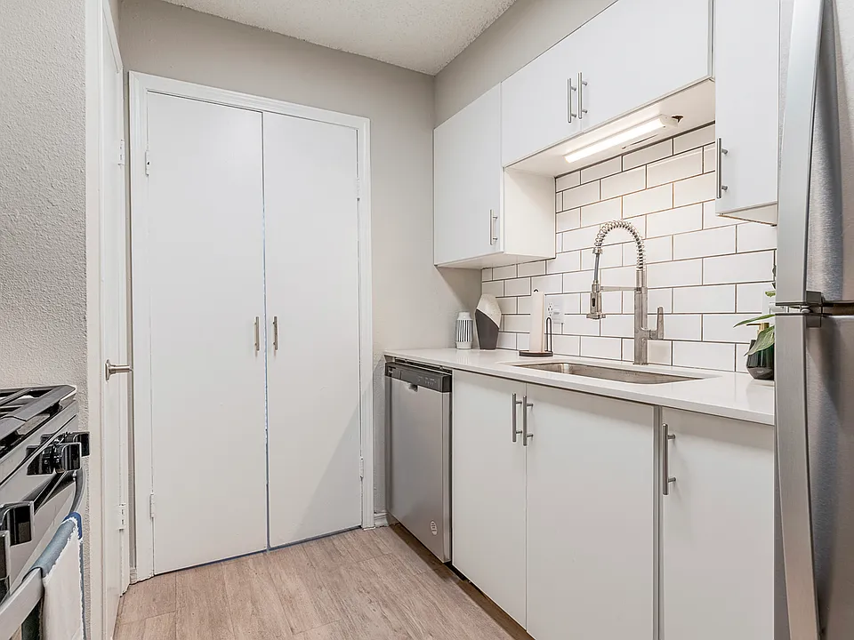 Newly Renovated Kitchen