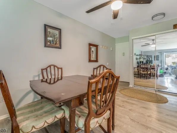 1213 Spruce Hills Dr, Glen Gardner Boro, NJ 08826