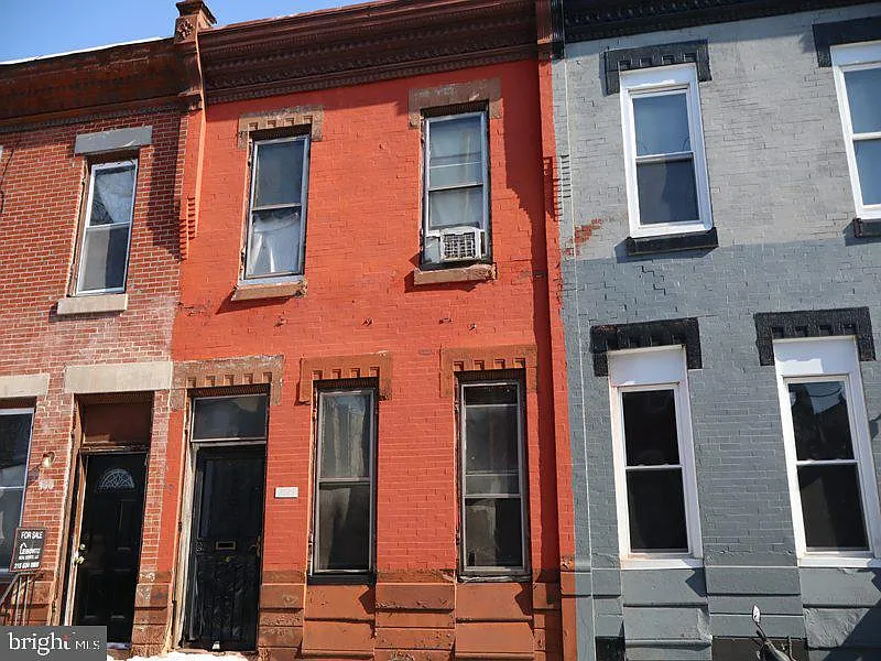 2029 N Stillman St photo 1