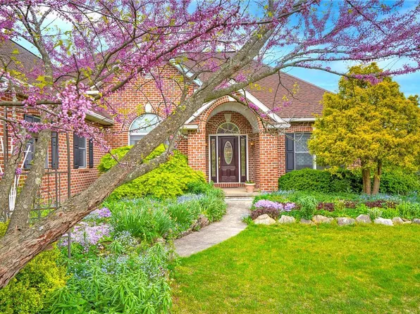 73 S Red Oak Ter, New Ringgold, PA 17960