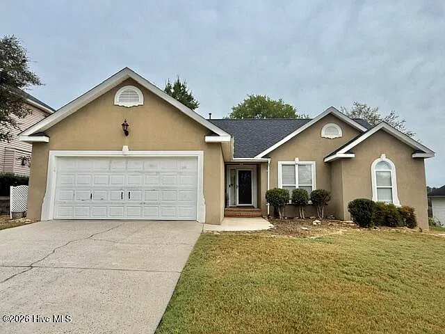 3 bed, 2.0 bath, 1595 sqft, $1,800 — Photo 1