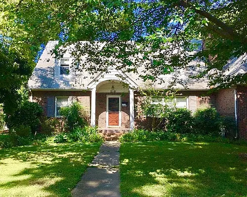 218 Granby Park #B Photo 1