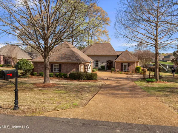 112 Lake Ridge Dr, Madison, MS 39110