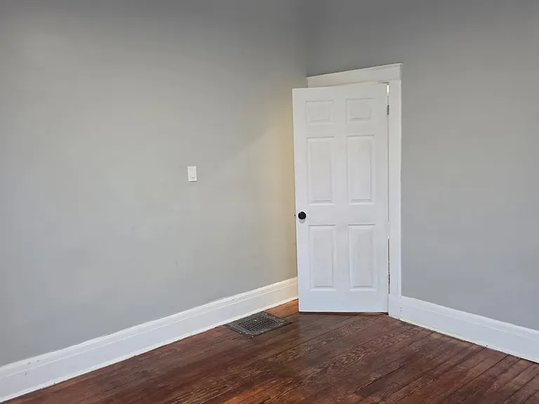 1629 Netherwood Ave — Photo 22
