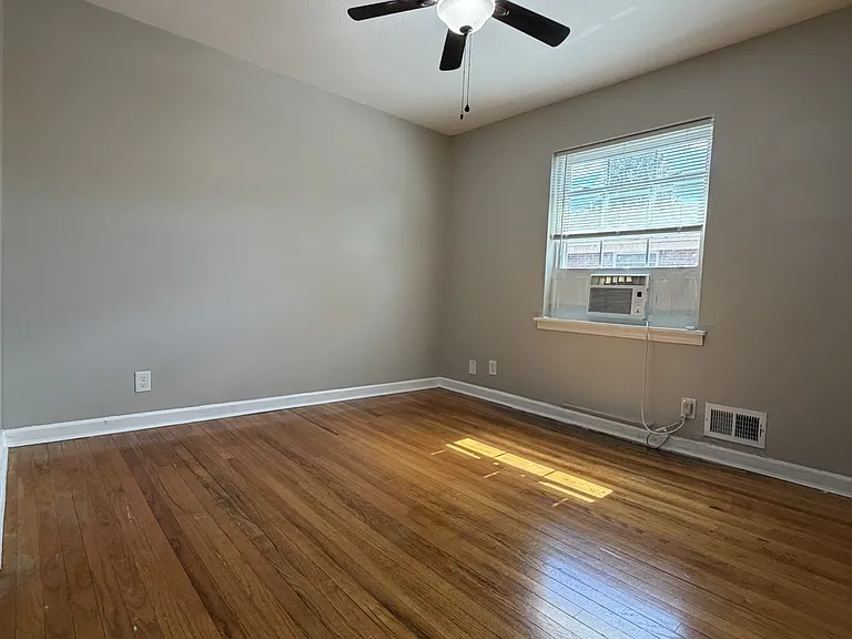 2230 Liverpool Ln #3 — Photo 7