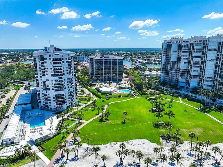 4031 Gulf Shore Blvd N #55 — Photo 40