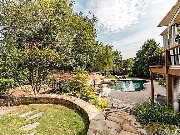 2nd image of 4025 Bellingrath Blvd