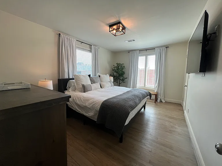 3002 Cook St — Photo 13
