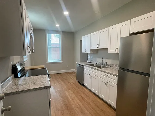 2 bed, 1.5 bath, 1000 sqft, $1,395 — Photo 4