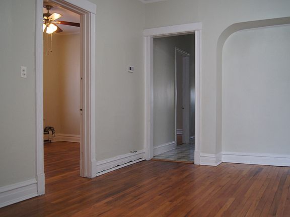 3rd image of 6608 N Glenwood Ave #1