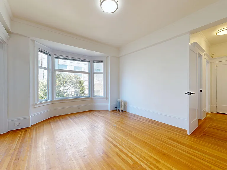 1060 Bush Street — Photo 19