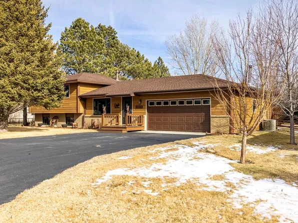 2120 Southfork St, Cody, WY 82414