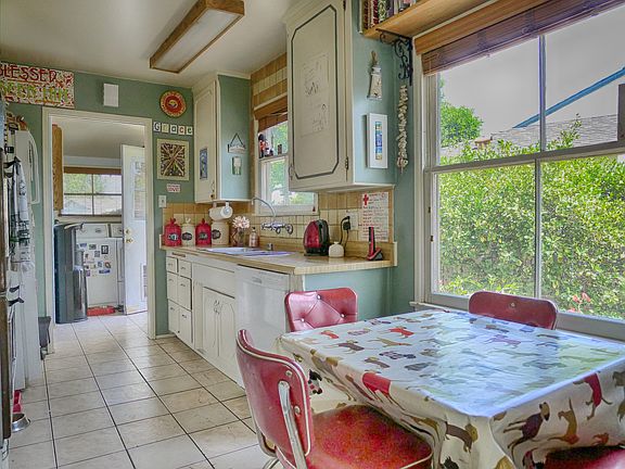 5th image of 7953 Aldea Ave