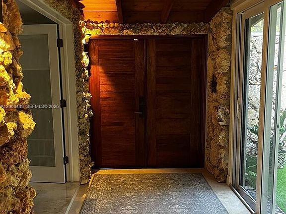5th image of 4344 S Douglas Rd