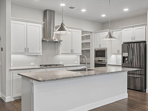 4th image of 623 Aspen Valley Ln