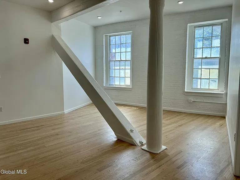 155 River St #2C — Photo 6