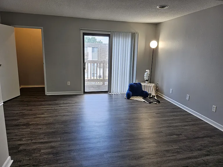 Secor Flats — Photo 5