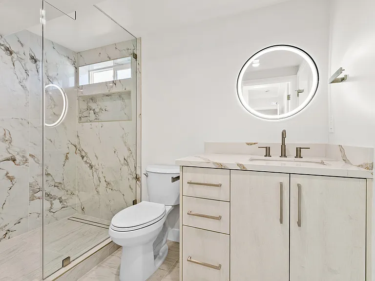 1133 N Maryland Ave #B — Photo 14
