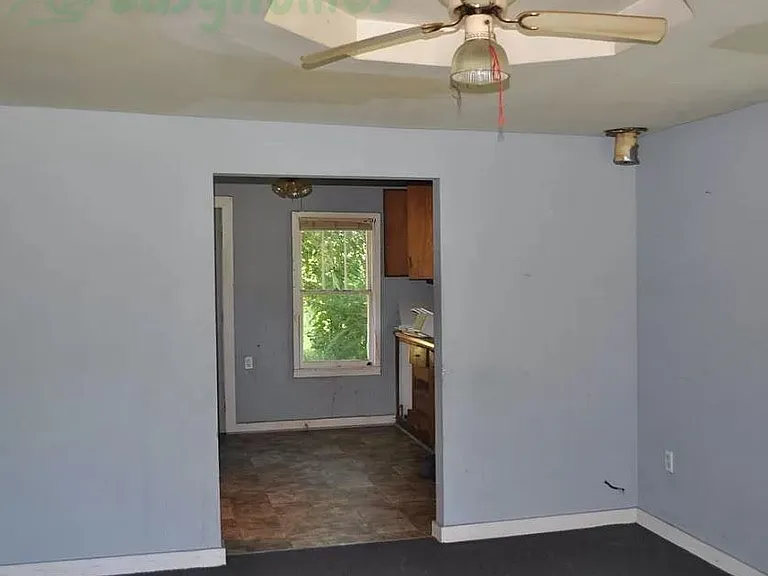 824 S Main St — Photo 9