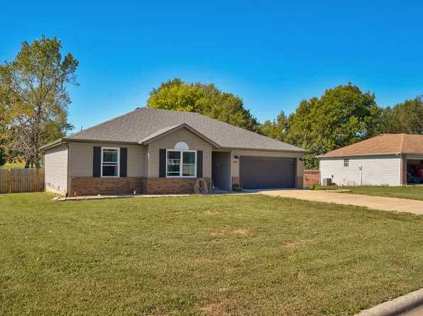 603 S Sunmeadow Drive, Strafford, MO 65757
