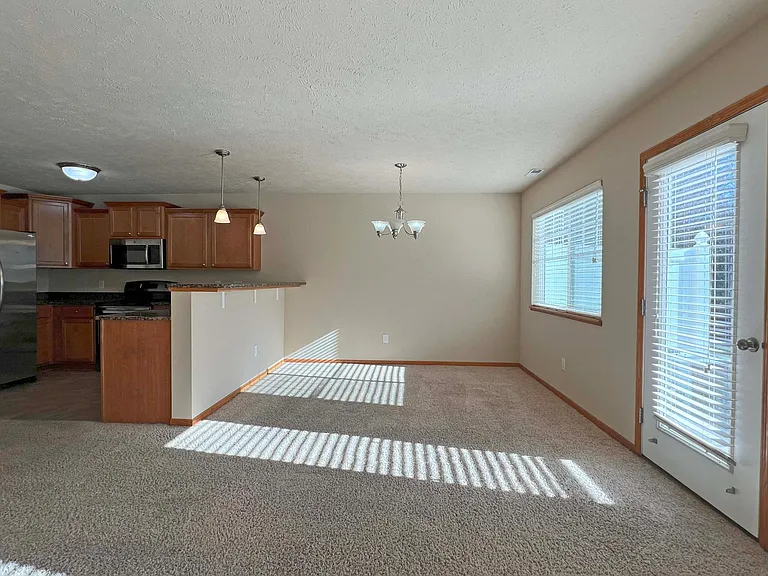 1754 N 177th Plz — Photo 8
