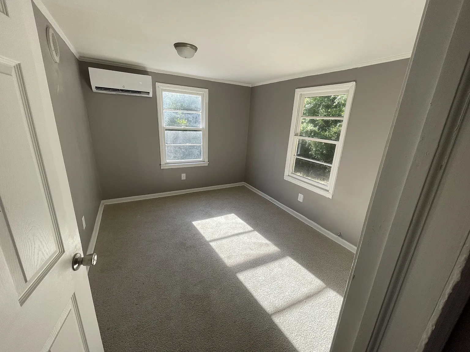 140 Weaver Street - 1 — Photo 1