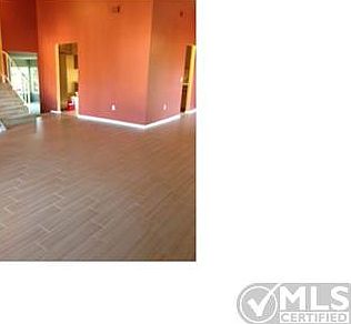 4th image of 9281 Samantha Ct