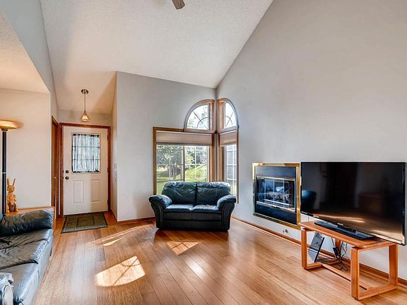 5th image of 1108 Pecks Woods Dr